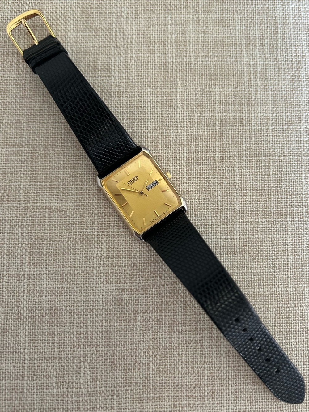 Vintage 1984 Citizen Quartz Tank Watch 6000-S24809 Day Date Gold Black Lizard